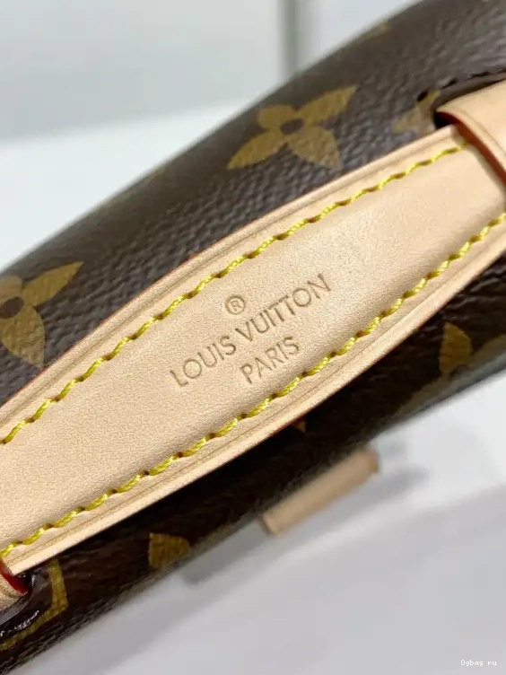 MICRO Vuitton Louis METIS 0707